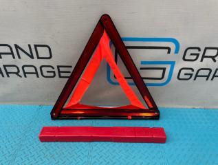 Знак аварийной остановки Audi A6 C7 2013 CHVA 2.8 Знак аварийной остановки Audi A6 C7 2013 CHVA 2.8