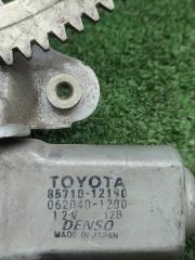 Стеклоподъемник передний правый Toyota COROLLA RUNX NZE121