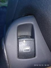 Кнопка стеклоподъемника задняя правая AUDI A8 2002-2009