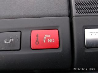Запчасть кнопка подогрева сидения передняя правая AUDI A8 2002-2009
