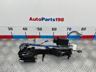 Кронштейн ручки передний левый Toyota Camry V40 2AZFE контрактная
