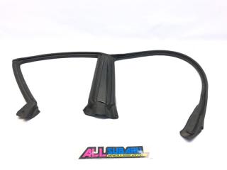 Молдинг правый SUBARU Forester 2002 - 2007