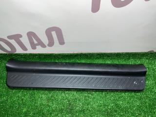 Накладка на порог передняя правая MAZDA AXELA 2006