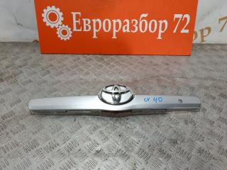 Накладка крышки багажника Toyota Camry