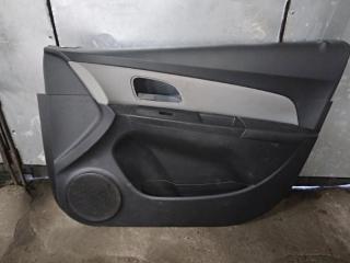 Запчасть обшивка двери задняя правая Chevrolet Cruze 2012