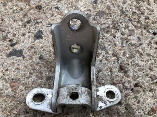 Запчасть петля двери HYUNDAI TUCSON 1 2004 2005 2006 2007 2008 2009 2010 BH 2.0 793202E000 Б/У Петля двери HYUNDAI TUCSON 1 2004 2005 2006 2007 2008 2009 2010 BH 2.0 793202E000 Б/У