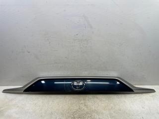 Накладка крышки багажника Toyota Rav4 2018-