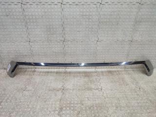 Молдинг решетки радиатора Toyota Land Cruiser 200 БУ