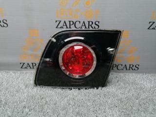 Запчасть фонарь внутренний правый Mazda 3