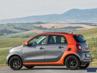 Ступица передняя левая FORFOUR W453 M281920