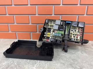 Блок предохранителей под капот Ford Focus DB 2008 1.6 SIDA