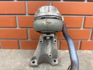 Подушка двигателя левая Audi S4 B7 2006 4.2 BBK