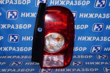 Фонарь задний правый Renault Duster 2013 2.0 F4RA400 265500033R Б/У