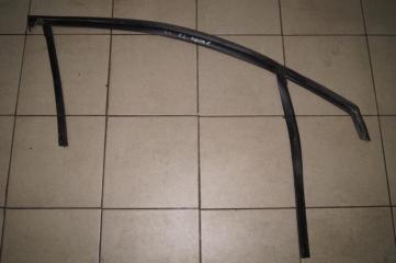 Уплотнитель стекла двери левый передний Ford Mondeo 5 2017 2.0 (TNCC) Уплотнитель стекла двери левый передний Ford Mondeo 5 2017 2.0 (TNCC)