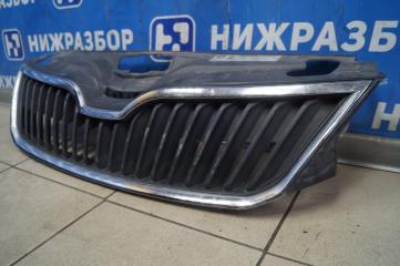 Решетка радиатора Skoda Rapid