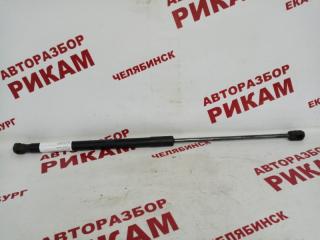 Амортизатор двери багажника VOLKSWAGEN POLO 2013 6R1 CBZB 6R6827550A контрактная