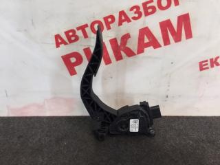 Педаль газа AUDI A4 B8 2011