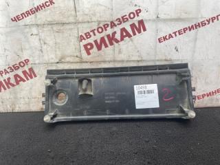 Вставка багажника TOYOTA MARK II GX90