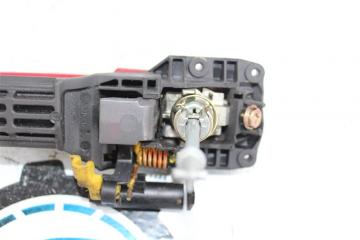 Ручка двери внешняя передняя левая TOYOTA Vitz SCP90 2SZ-FE Ручка двери внешняя передняя левая TOYOTA Vitz SCP90 2SZ-FE