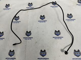 Трубка системы охлаждения Ford Focus CB8 2011 PNDA Трубка системы охлаждения Ford Focus CB8 2011 PNDA