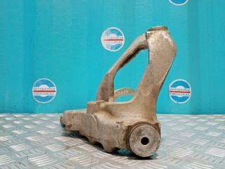 Кронштейн подрамника передний левый Civic 2009 5D R18A2 Кронштейн подрамника передний левый Civic 2009 5D R18A2