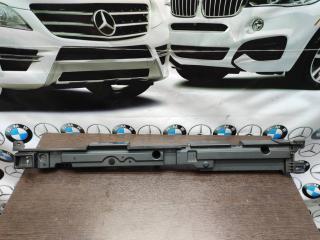 Запчасть опора пола багажника правая BMW X5