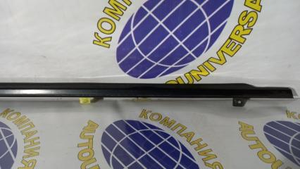 Молдинг двери задний левый Subaru Forester SG5 EJ20J Молдинг двери задний левый Subaru Forester SG5 EJ20J