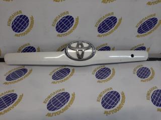 Накладка крышки багажника Toyota Camry 2006 ACV40 2AZFE 76811-33130 контрактная