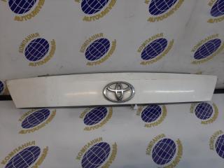 Накладка 5-й двери Toyota Caldina 2004