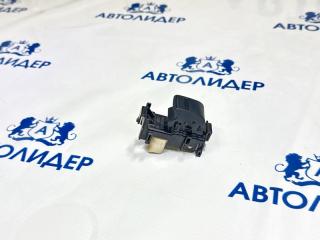 Кнопка стеклоподъёмника задняя правая Toyota Camry ACV40 2AZFE БУ