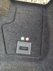 Обшивка багажника задняя левая Vectra 2002- 2008 C Z18XER