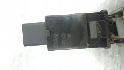 Кнопка стеклоочистителя задняя Terracan 2001-2007 HP 4D56