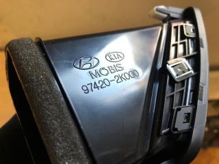 Дефлектор обдува салона передний правый Kia Soul AM G4FD