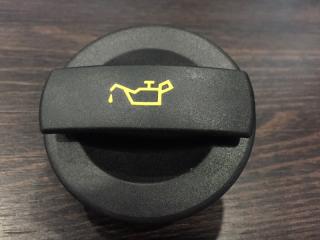 Запчасть крышка масляная Volkswagen Tiguan 5N 06C103485P контрактная Крышка масляная Volkswagen Tiguan 5N 06C103485P контрактная