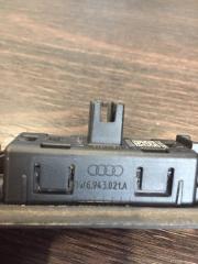 Фонарь подсветки номерного знака Audi A5 8W8 2.0 DLV Бензин Фонарь подсветки номерного знака Audi A5 8W8 2.0 DLV Бензин