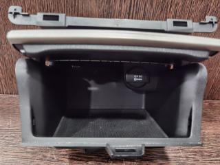 Вещевое отделение переднее Jeep Grand Cherokee WK2 3.0 TDI Вещевое отделение переднее Jeep Grand Cherokee WK2 3.0 TDI