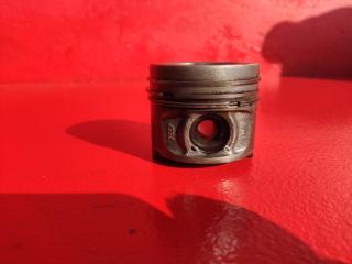 Поршень Nissan Qashqai J10 2008 K9K Поршень Nissan Qashqai J10 2008 K9K