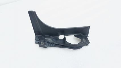 Накладка фонаря задняя правая Toyota Land Cruiser 200 1VD-FTV БУ