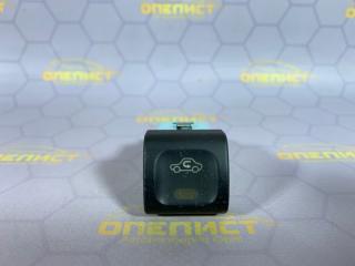 Кнопка циркуляции в салоне Opel Omega