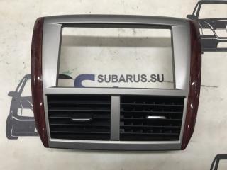 Рамка магнитолы Subaru Forester 2008