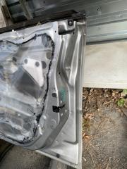 Дверь передняя правая Impreza 2004 GG3 EJ152 Дверь передняя правая Impreza 2004 GG3 EJ152