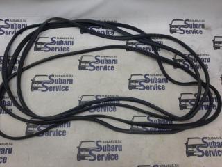 Уплотнитель проема двери Subaru Outback 2010