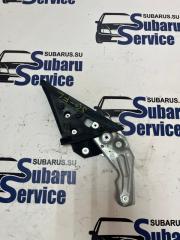 Уголок двери передний левый Subaru Forester 2003
