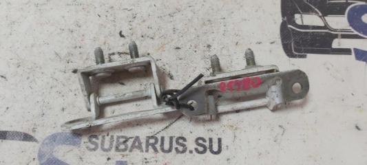 Петля крышки багажника Subaru Forester 2001