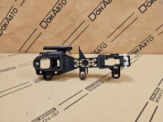 Кронштейн ручки двери передний правый Toyota Camry V75 БУ