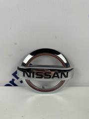 Эмблема на крышку багажника задняя Nissan Almera 2014 G15 1.6 (K4M) 84890EW000 Б/У