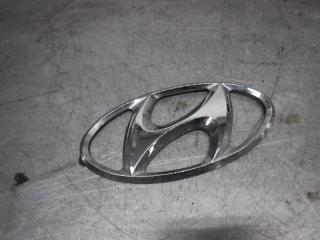 Запчасть эмблема задняя Hyundai Santa Fe 2008