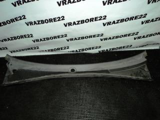 Жабо Subaru Forester 2004