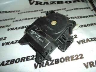 Сервопривод заслонок печки Toyota Harrier 1999 MCU15-0107510 1MZ-FE 0637007051 контрактная