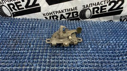 Замок капота Toyota Corolla 2000 NZE121-3009477 1NZ-FE 53510-12680 контрактная